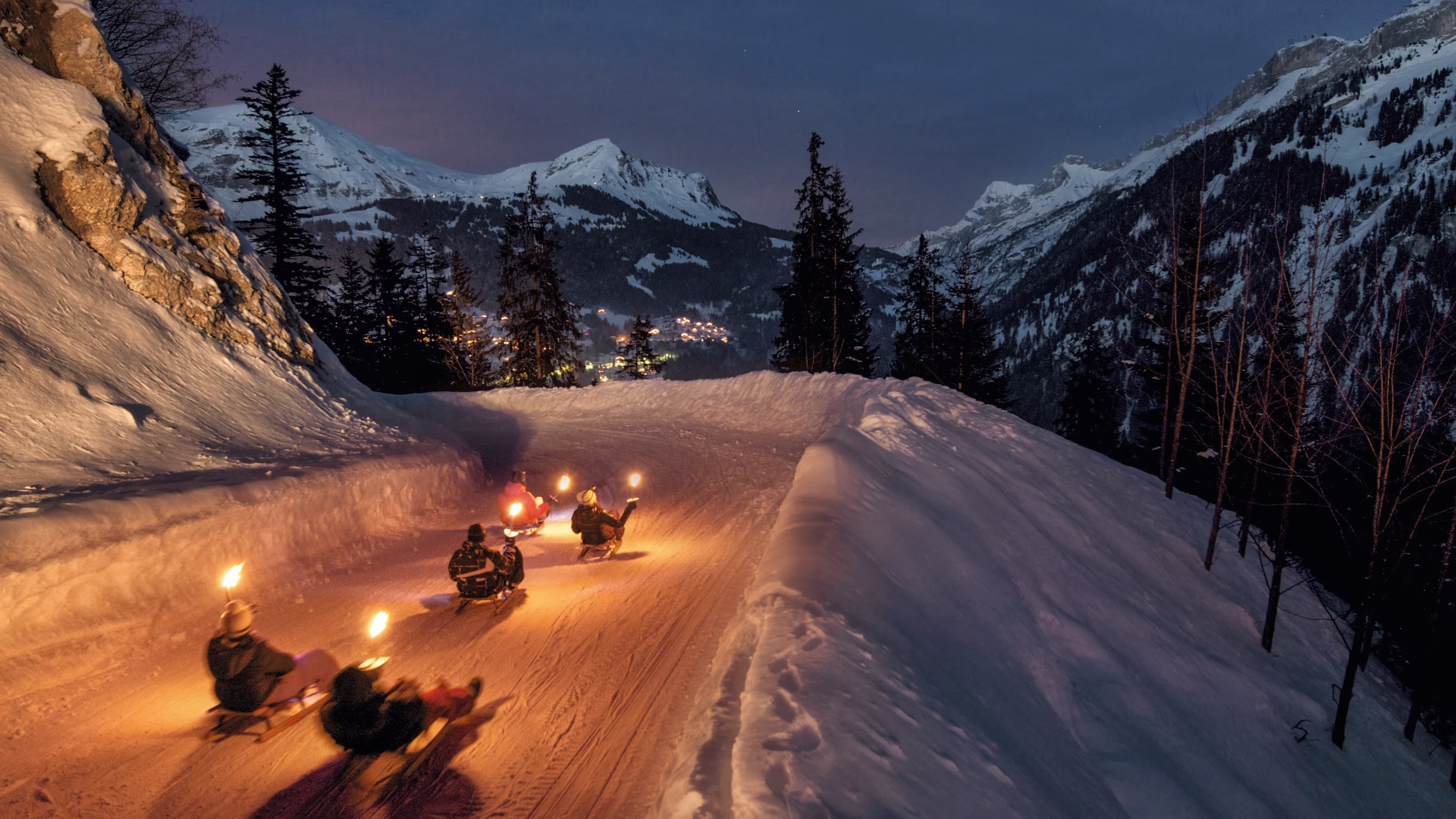 Night tobogganing & mountain hut dinner