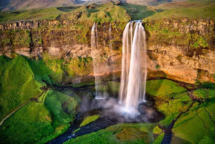 Seljalandsfoss & surrounding waterfalls